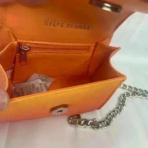 NWT STEVE MADDEN BDORAA mini FLAP TOP CROSSBODY BAG + Top Handle & Chain, Orange - Picture 7 of 11